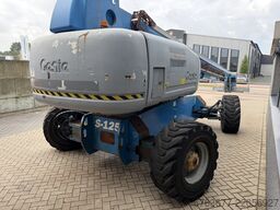 GENIE S-125 Telescoop hoogwerker / boomlift 4x4x4 DEUTZ DIESEL 4200uur 40,1M Werkhoogte 2007