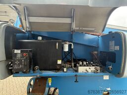 GENIE S-125 Telescoop hoogwerker / boomlift 4x4x4 DEUTZ DIESEL 4200uur 40,1M Werkhoogte 2007