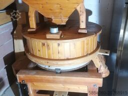 Osttiroler Getreidemühle Typ A700