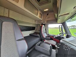 VOLVO FM 450 GLOBETROTTER ADR