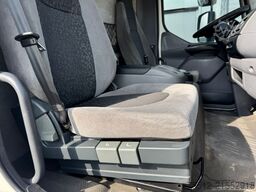 DAF LF 45.160 / Euro 5 / Tail Lift / NL Truck