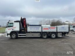 Volvo FM450 Crane Truck w/ 21 t/m HMF crane and Lift. 19