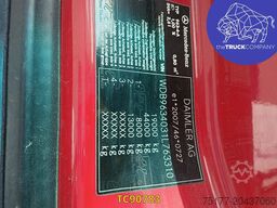 Mercedes-Benz Actros 1842