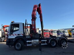 Iveco Stralis 420 X-WAY + HMF 5020K-RCS 6x TREKKER + ...