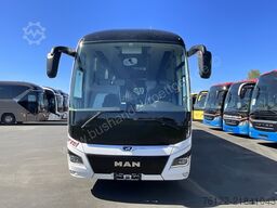 MAN R 07 Lions Coach