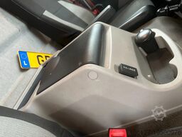 Renault D 12  220 / 264728 km