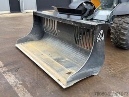Liebherr T42-7S (INCL BUCKET / BE MACHINE / LIKE NEW / 7...