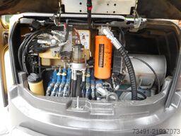 Volvo ECR50D mit POWERTILT