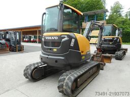 Volvo ECR50D mit POWERTILT