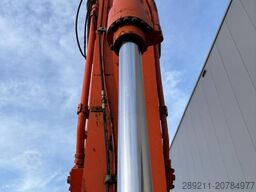 Hitachi ZX 350 LC-6 (Comes with 2 Buckets)