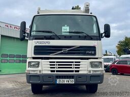 Volvo FM 12.380 8X4 SILO AUGER / AIR GREAT CONDITIO...