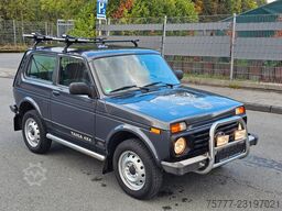LADA Taiga 4x4 -1. Hand-AHK-Bügel-Dachgepäckträger