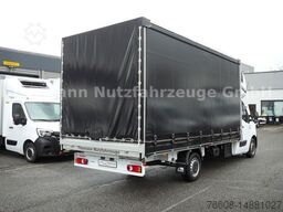 RENAULT Pritsche Plane mit Schlafkabine