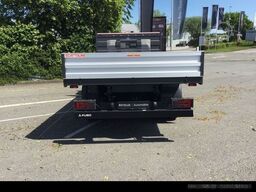 MITSUBISHI eCanter 7C18e M-Batterie Pritschenaufbau / LED