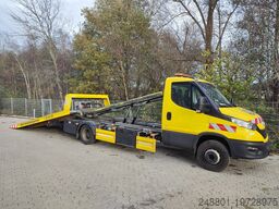 Iveco Daily 70C16 mit Schiebplateau