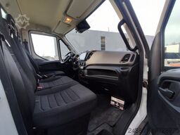 Iveco Daily 70C16 mit Schiebplateau
