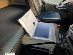 L. Koreman & zn. L. Koreman & zn. L. Koreman & zn.