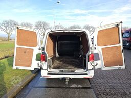 VOLKSWAGEN TRANSPORTER 2.0 TDI T6.1 L2H1 150Pk AC!