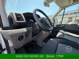 VW Crafter 35 L2H2 RWD pe AHK,3,5t