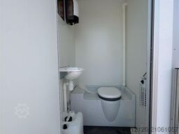  Arnpro wheeled cabin with living area and toilet