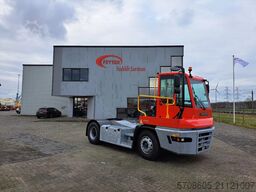 Terberg YT 223 4x2 aangedreven terminal trekker