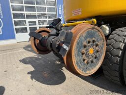  M323F 4x4 Zweiwegebagger