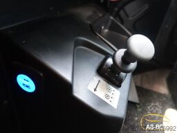 MERCEDES-BENZ Tourismo RHD, 55 Sitze, Euro 6