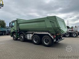 MERCEDES-BENZ Arocs 3243 8x4 4 Achs Muldenkipper 18 m³, deutsc