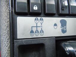 Renault Kerax 410DXI + 8X4 + MANUAL + SPRING