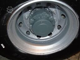Renault Kerax 410DXI + 8X4 + MANUAL + SPRING