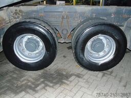 Renault Kerax 410DXI + 8X4 + MANUAL + SPRING