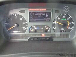 Mercedes-Benz Atego 822 + Euro 5 + Dhollandia lift