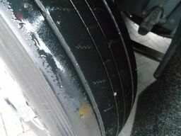 DAF CF 75.250 MANUEEL+ EURO 5 + DHOLLANDIA LOADLIFT