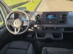 MERCEDES-BENZ SPRINTER 317 L2H2 RWD Automaat