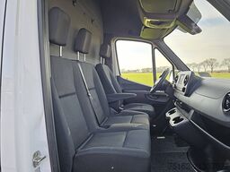 MERCEDES-BENZ SPRINTER 214 CDI AUT. L2H2