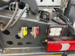 MERCEDES-BENZ Arocs 3243 8x2 / M-Tec HLS 20 Silosteller + Funk