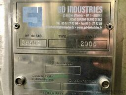 90m³ stainless steel tank with heating and a robust funnel