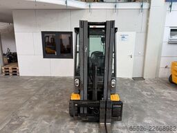 Jungheinrich EFG 320 / Halbkabine / STVZO