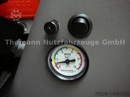 RENAULT Pritsche Plane mit Schlafkabine