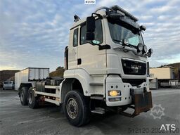 MAN TGS 28.480 6x4 – Hook lift truck with snow plow se