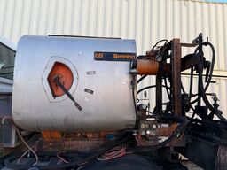 UNIMOG U400 mit Breining U2000 Bitumenspritze + Besen