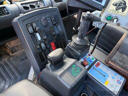 Unimog U400 mit Bitumspritze Breining + Besen