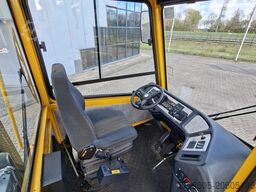 Terberg YT 222 4x2 aangedreven terminal trekker