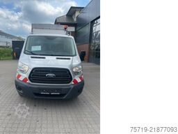 Ford Transit 2,2 Doka 7-Sitze