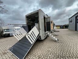  STX Trailer  3-4 Pferde Wohnung, Dusche WC,