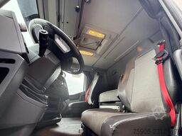 Renault T-Series