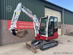 Takeuchi Kraan TB230 - Gebruikt