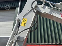 Takeuchi Kraan TB230 - Gebruikt