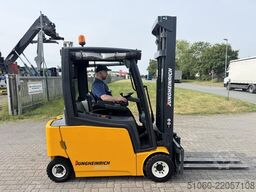Jungheinrich EFG320