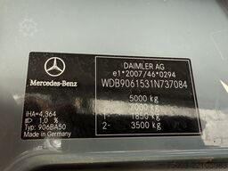 Mercedes-Benz Sprinter 516 Kran Fassi F40